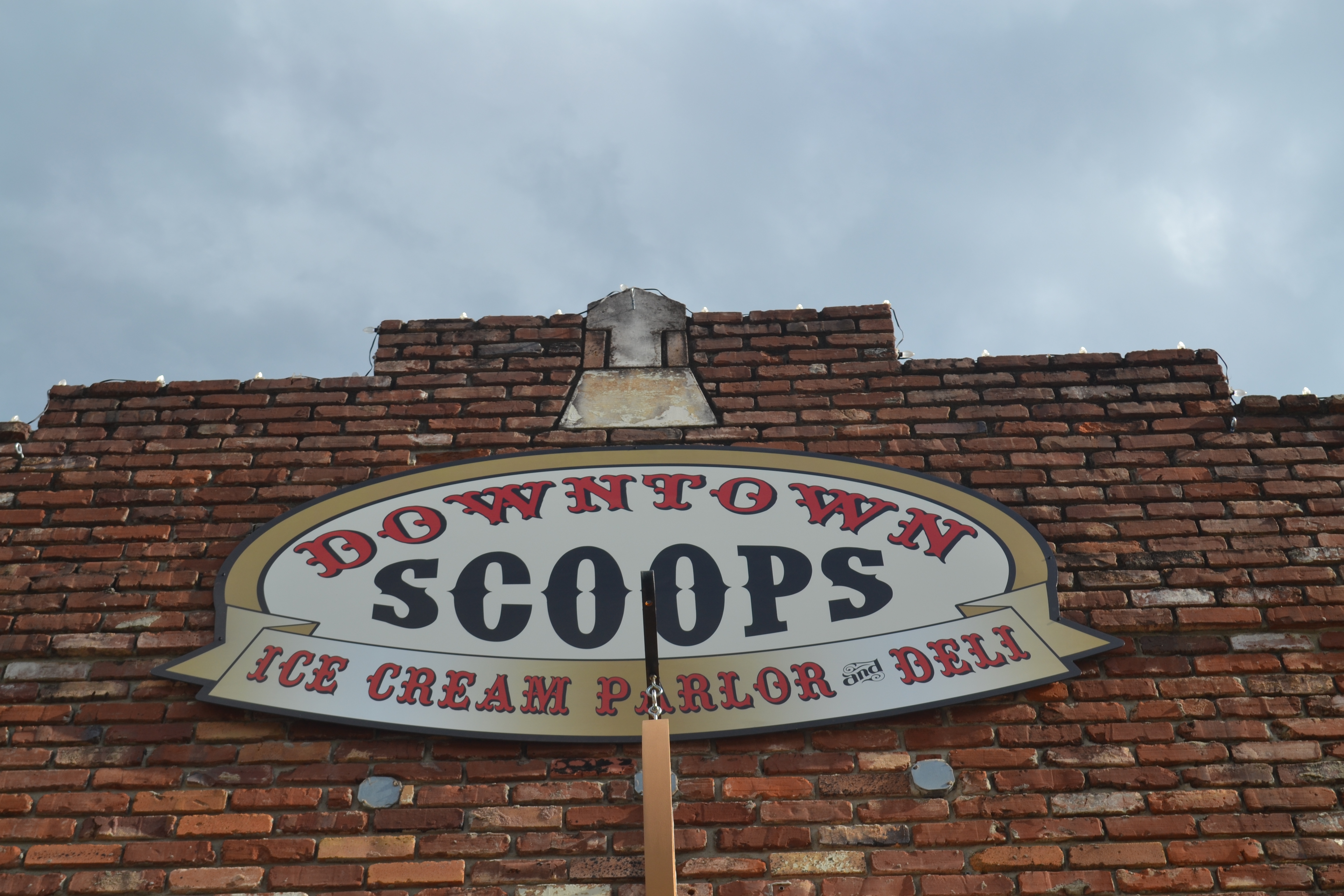 Downtown Scoops Ice Cream Parlor Fayetteville Naturalbabydol